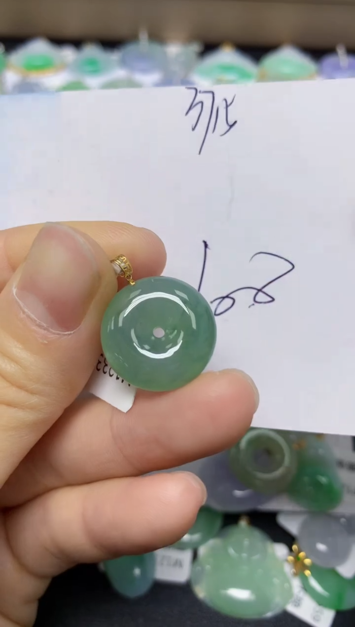 【闪购商品】翡翠挂件18K金镶嵌 天然翡翠A货