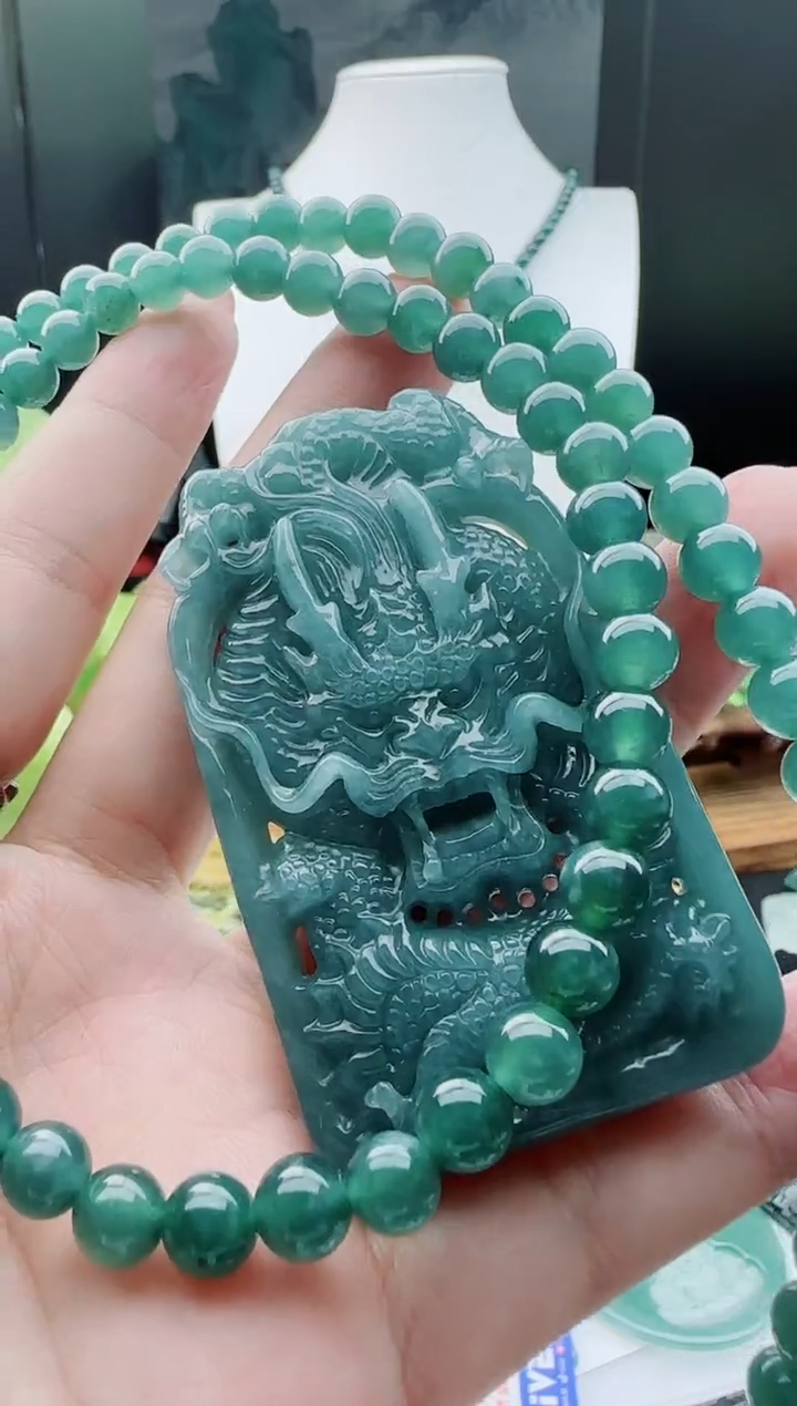 【闪购商品】翡翠颈饰未镶嵌多样性随机一件发货