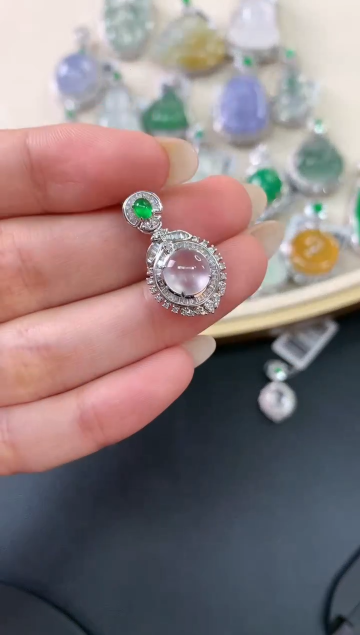 【闪购商品】翡翠吊坠(不含链)18K金镶嵌A667|8800
