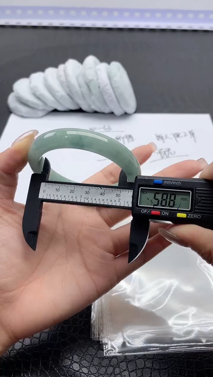 手镯所见即得所得拍啥发啥129