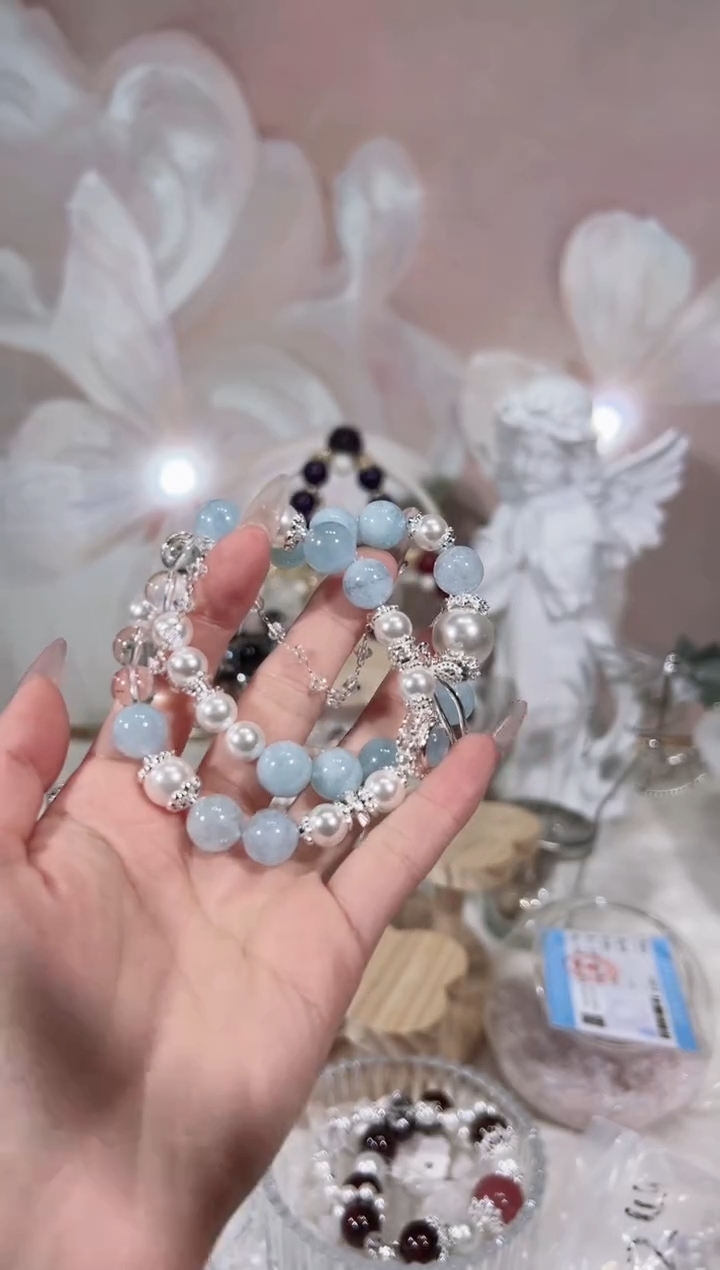 【闪购商品】水晶手链未镶嵌天然水晶默认微瑕 多样性发货发其一