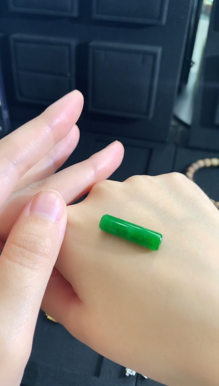 【闪购商品】翡翠颈饰未镶嵌吊坠