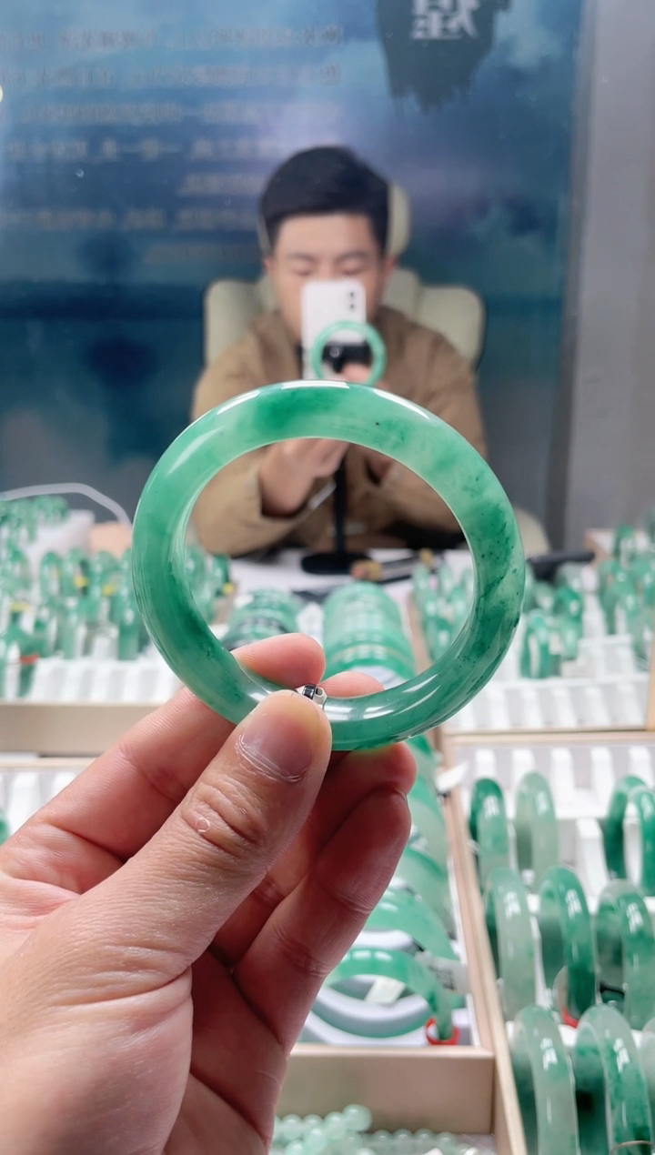 石英质玉手镯未镶嵌非洲翠手镯多样性发货