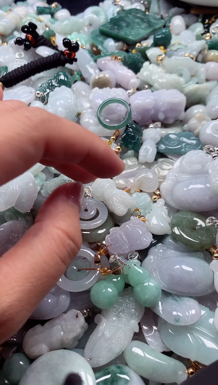 吊坠(不含链)未镶嵌翡翠0419