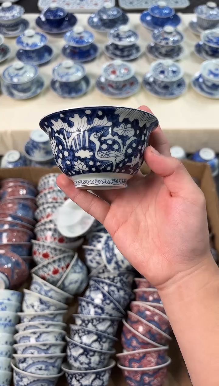 杯子瓷景德镇陶瓷茶具青花一路连科压手杯