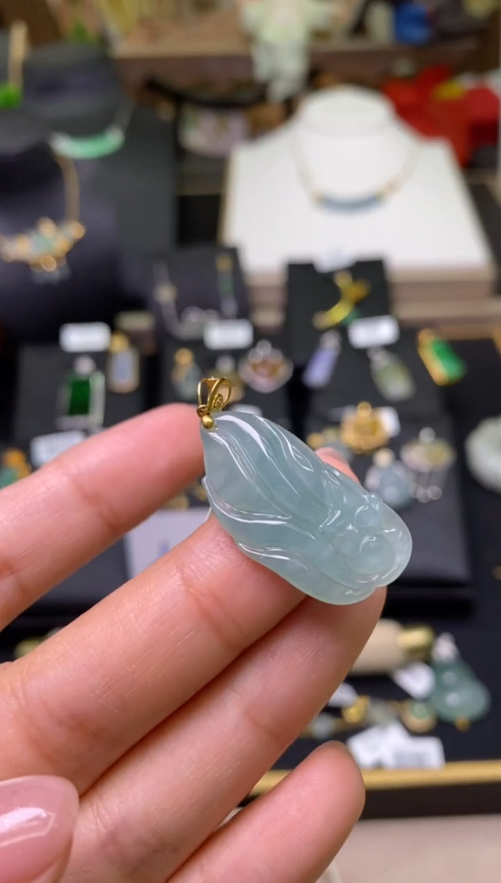 【闪购商品】翡翠颈饰18K金镶嵌净货18075