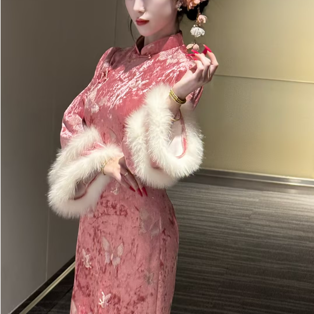 LHMknk1画报夫人原创自制新中式加绒高级刺绣蝴蝶仙气旗袍 梦粉蝶