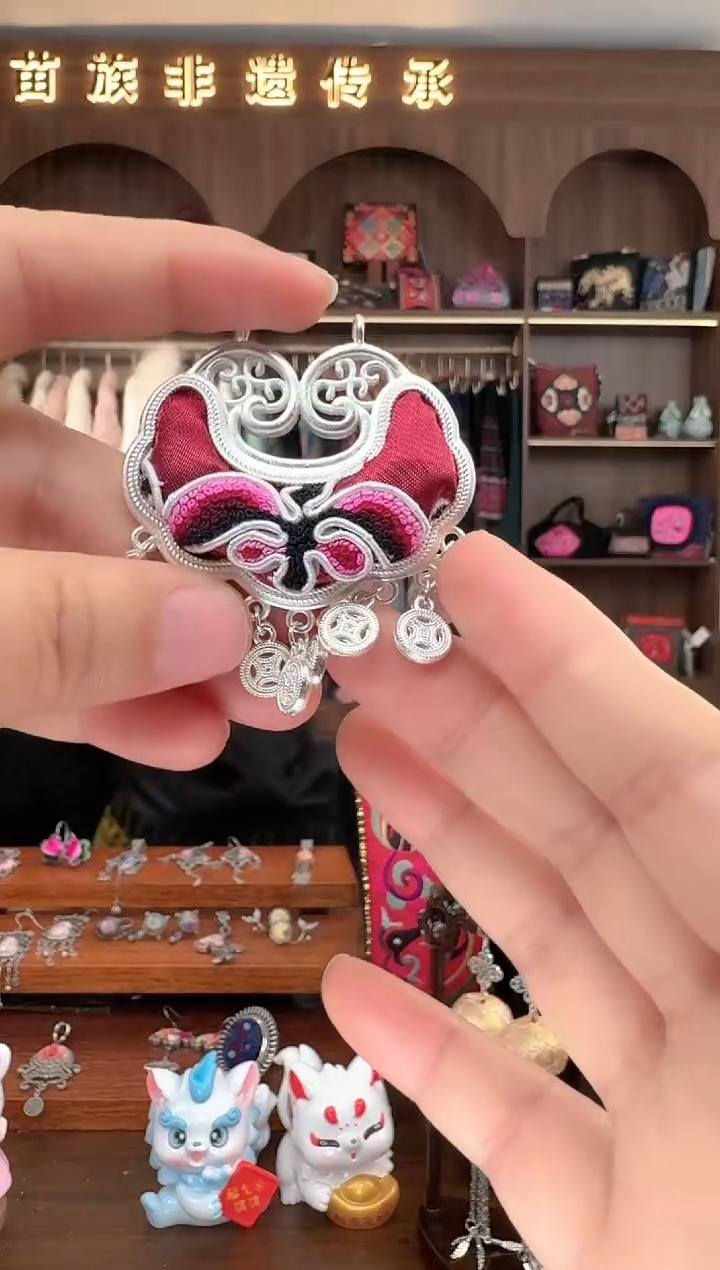 【闪购商品】织绣扶光苗绣传承5