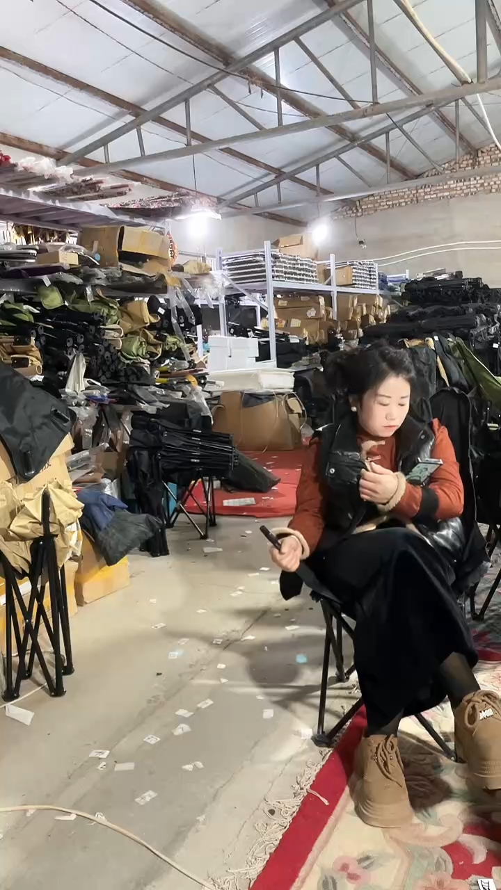 铁高背月亮椅   黑色