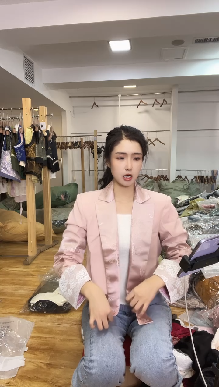 外套       XL码        110-120斤