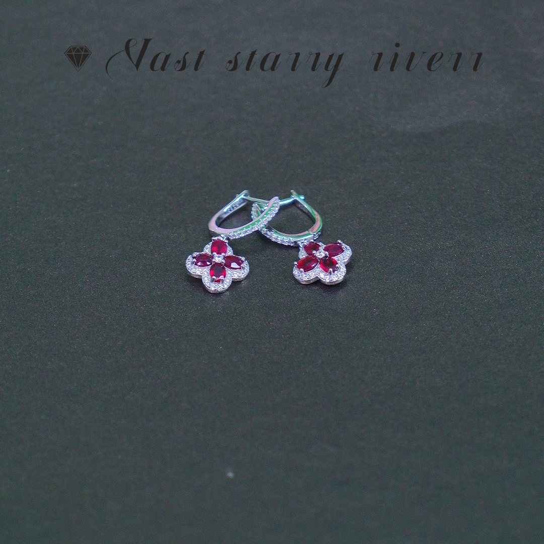 A366-天然红宝石耳扣（单颗约30分 2枚8颗共2.4ct）