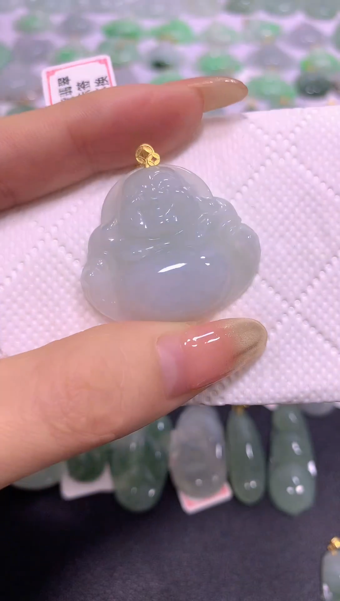颈饰18K金镶嵌翡翠A货