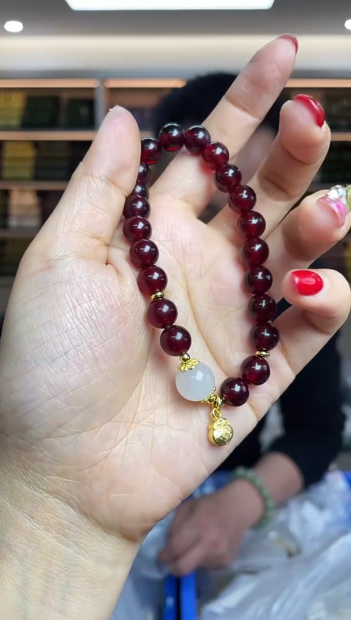 【闪购商品】血珀裸石未镶嵌多样性发一件