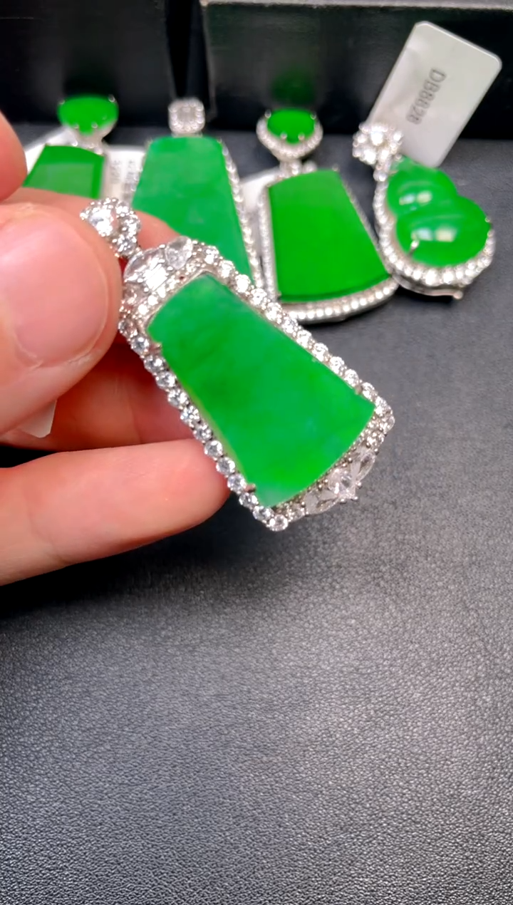 吊坠(不含链)银S925镶嵌翡翠吊坠