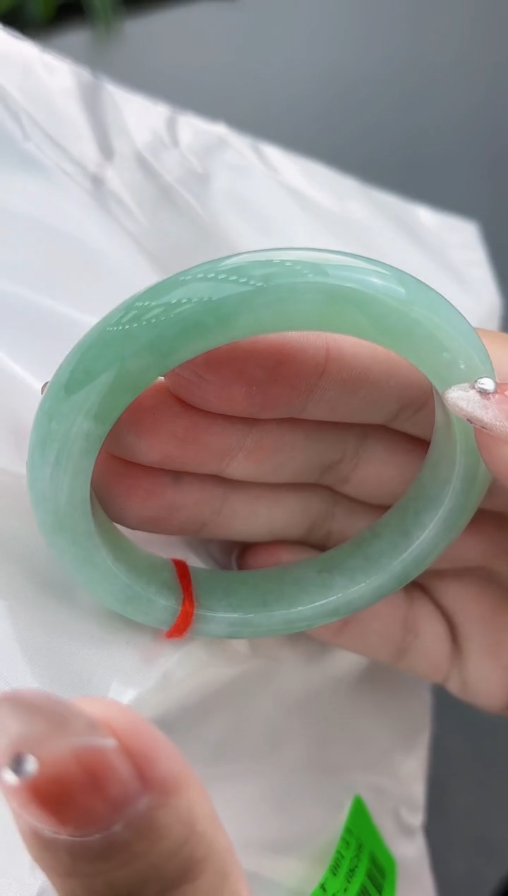 【闪购商品】翡翠手镯未镶嵌翡翠手镯