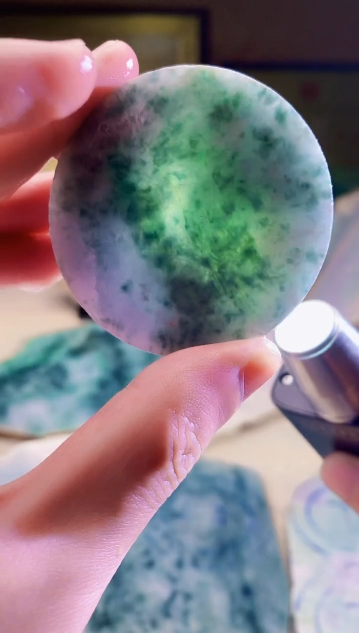 翡翠挂件未镶嵌A货张优4438