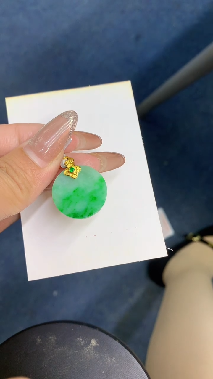 颈饰未镶嵌翡翠1