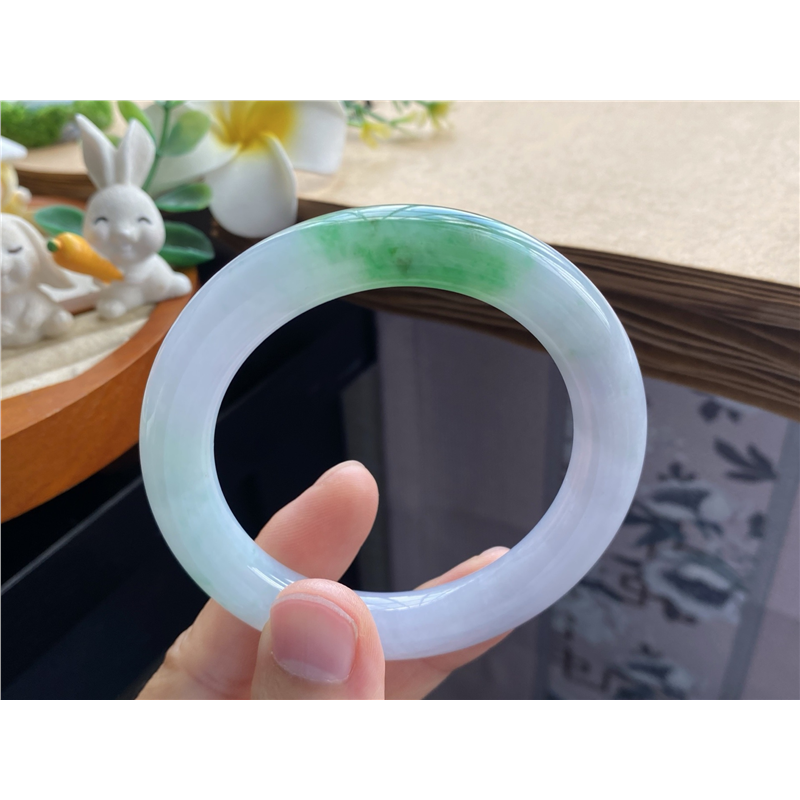 天然翡翠10.02批翠绿色圆条8840号53.6-10.5-10.4天然翡翠手镯