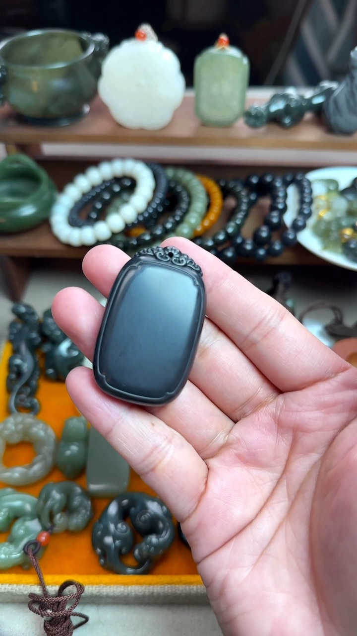 【闪购商品】和田玉吊坠(不含链)未镶嵌无事牌苏工