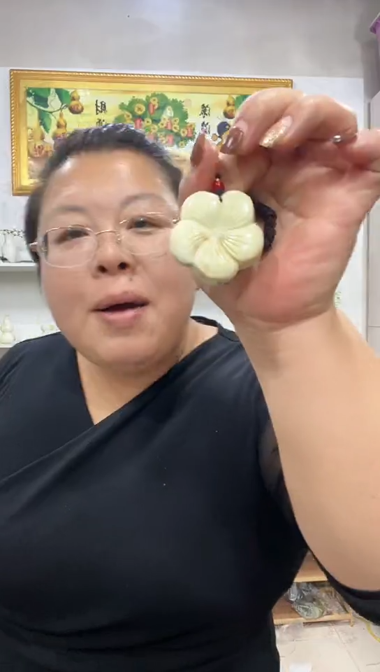 未镶嵌岫玉挂件 