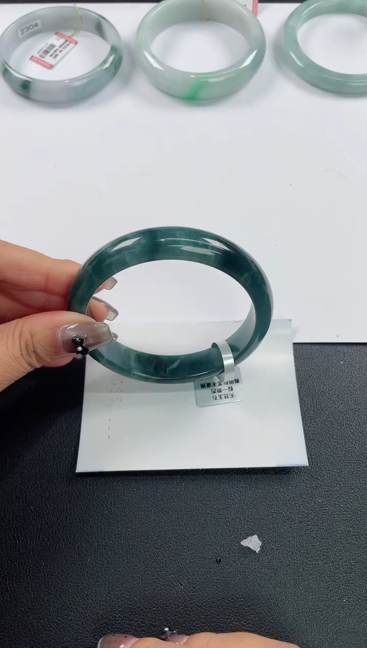 未镶嵌手镯翡翠基地发货H8986