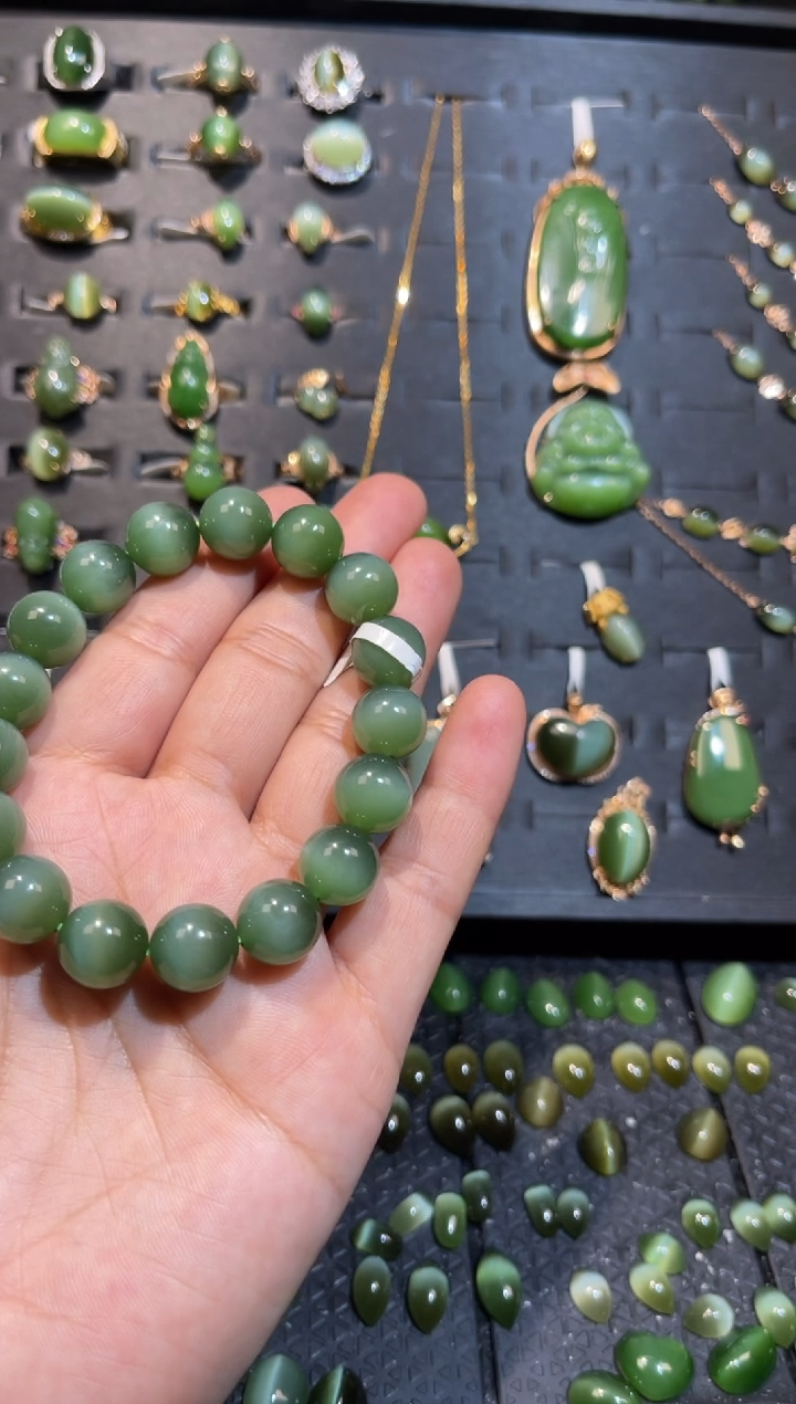 【闪购商品】和田玉碧玉猫眼约卡12mm未镶嵌多样性发一