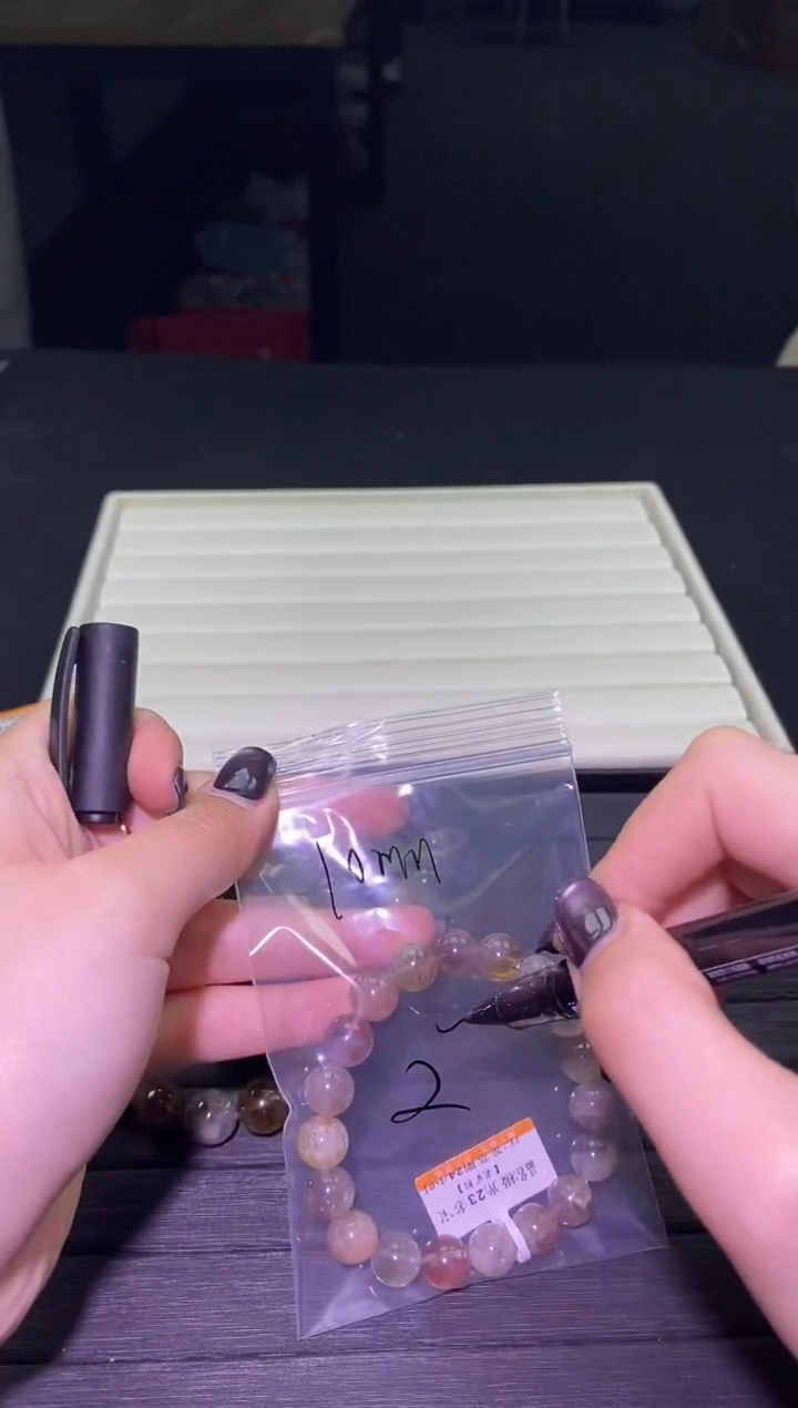 【闪购商品】水晶W028极光23单圈7mm未镶嵌多样性发其一