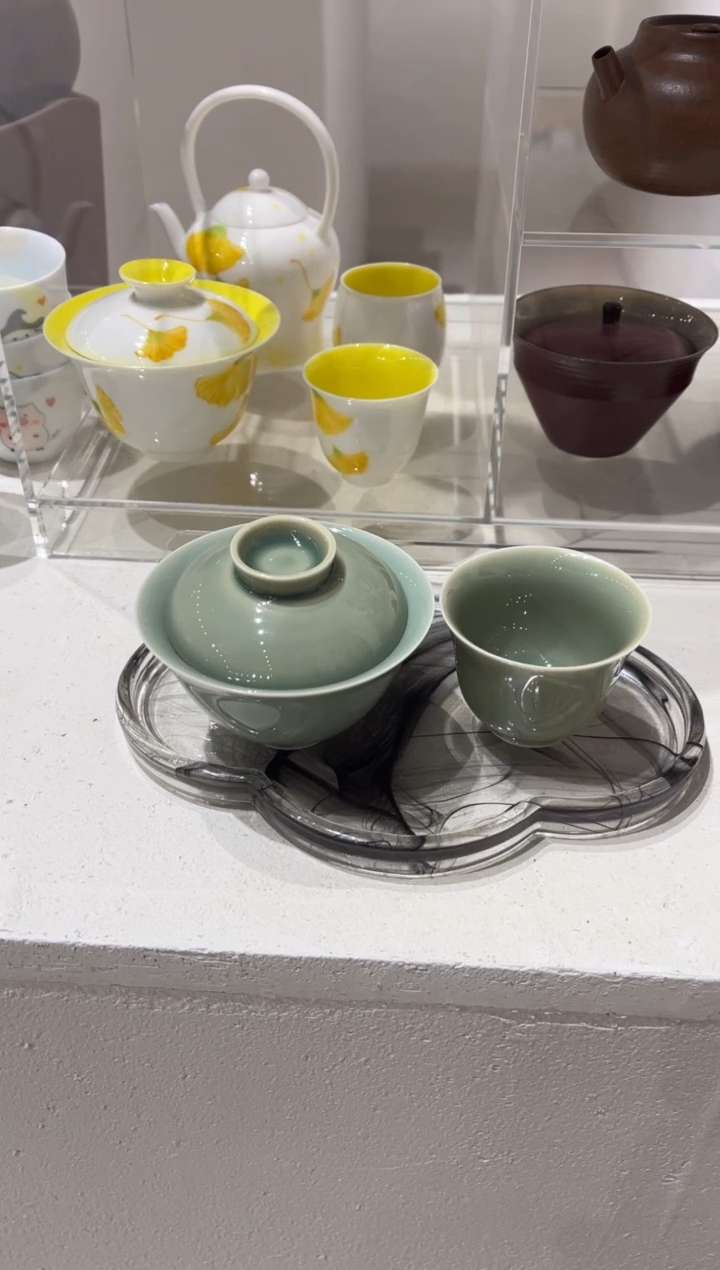 【闪购商品】越窑青瓷 宽口盖碗+杯*2