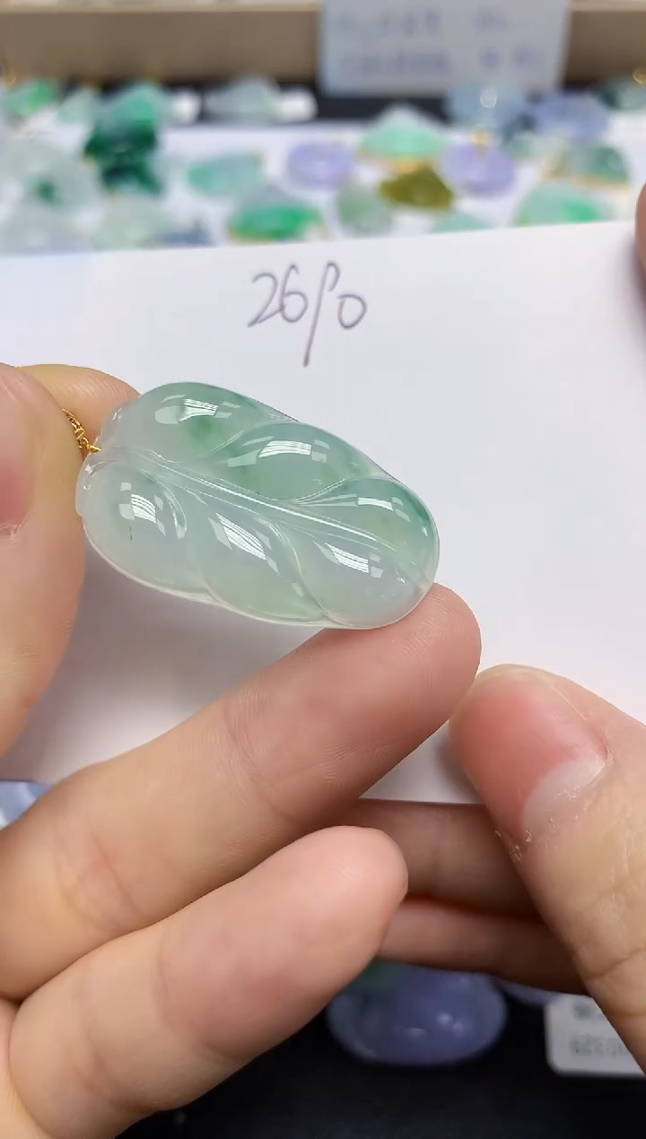 翡翠18K金镶嵌颈饰天然缅甸A货翡翠百元以上9元证书费自理