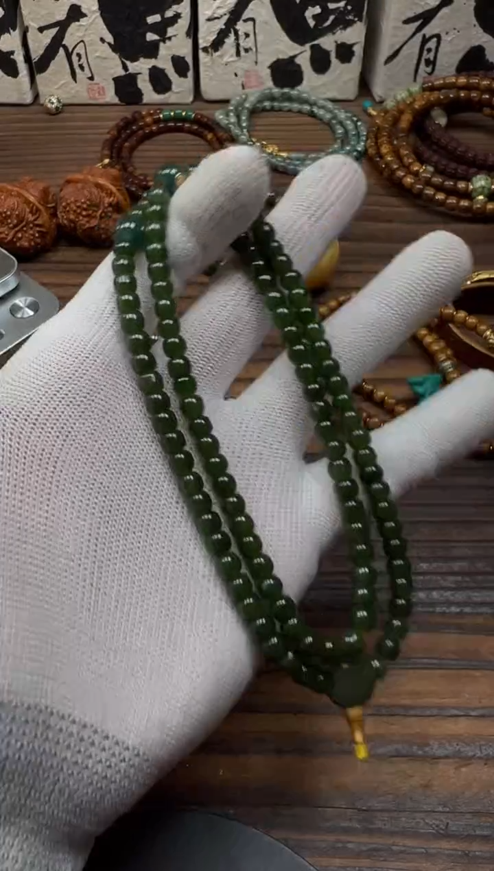 未镶嵌和田玉（碧玉）珠宝奇石和田玉（碧玉）手串