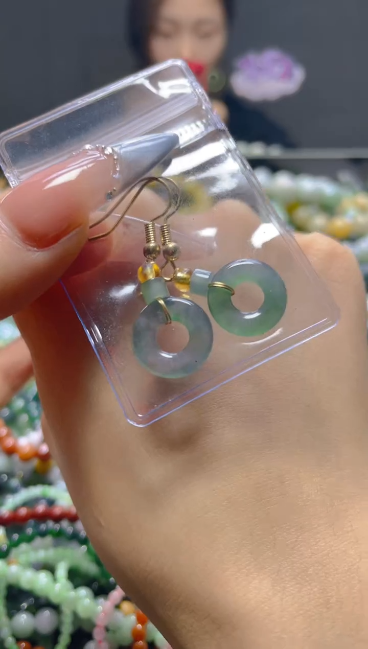 颈饰未镶嵌翡翠/N/翡翠A货，一件也是批发价