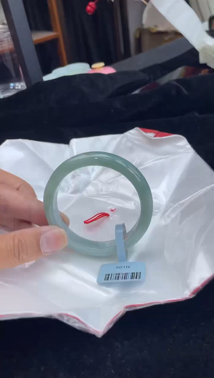 【闪购商品】翡翠手镯未镶嵌手镯7