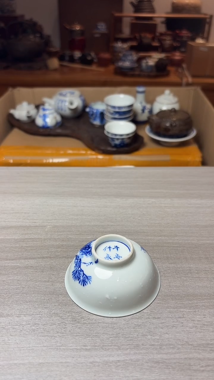 谢谢老板，回流产品有磨损正常，谨慎买！