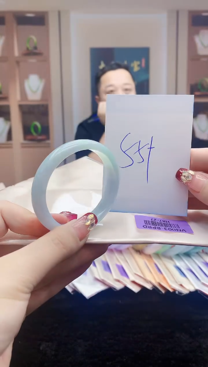 【闪购商品】翡翠手镯未镶嵌    H87-27