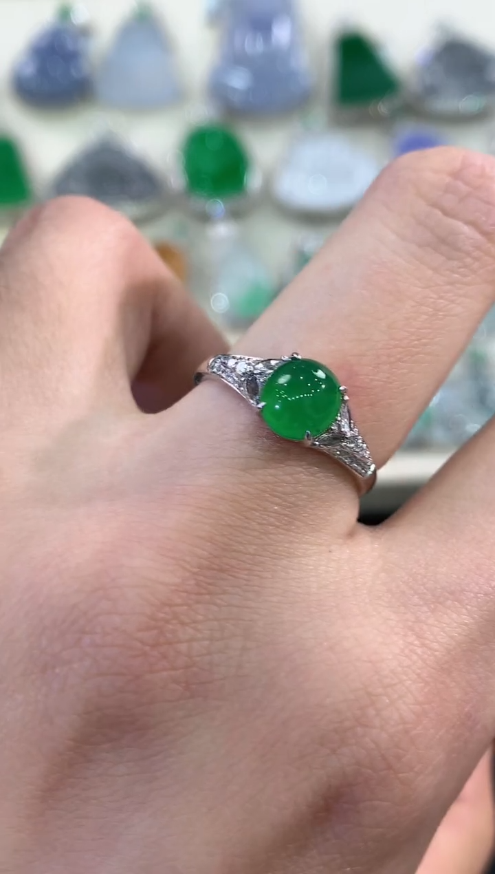 【闪购商品】翡翠戒指18K金镶嵌b127   