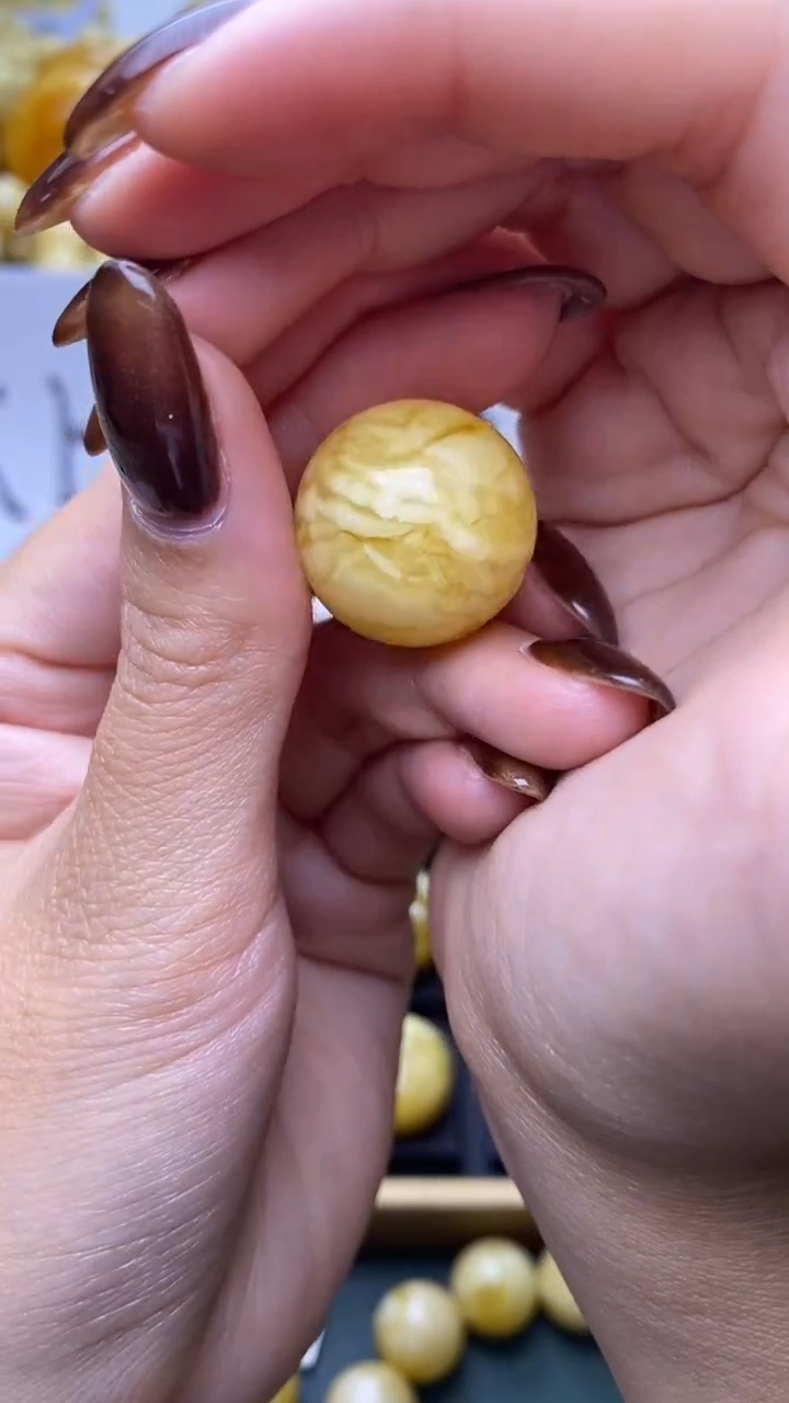 【闪购商品】琥珀裸石未镶嵌蜜蜡.74