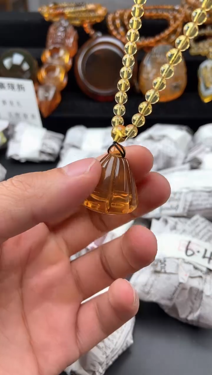 未镶嵌琥珀颈饰莲蓬毛衣链一套