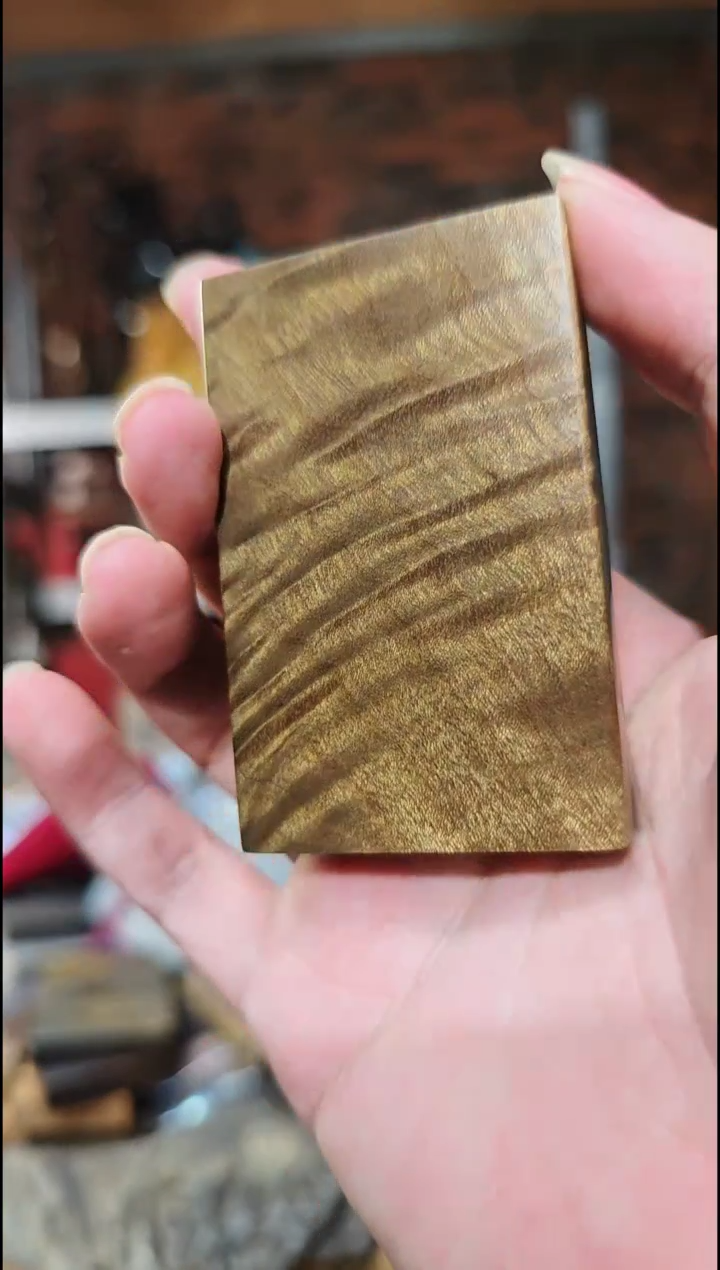 金丝楠无事牌手把件