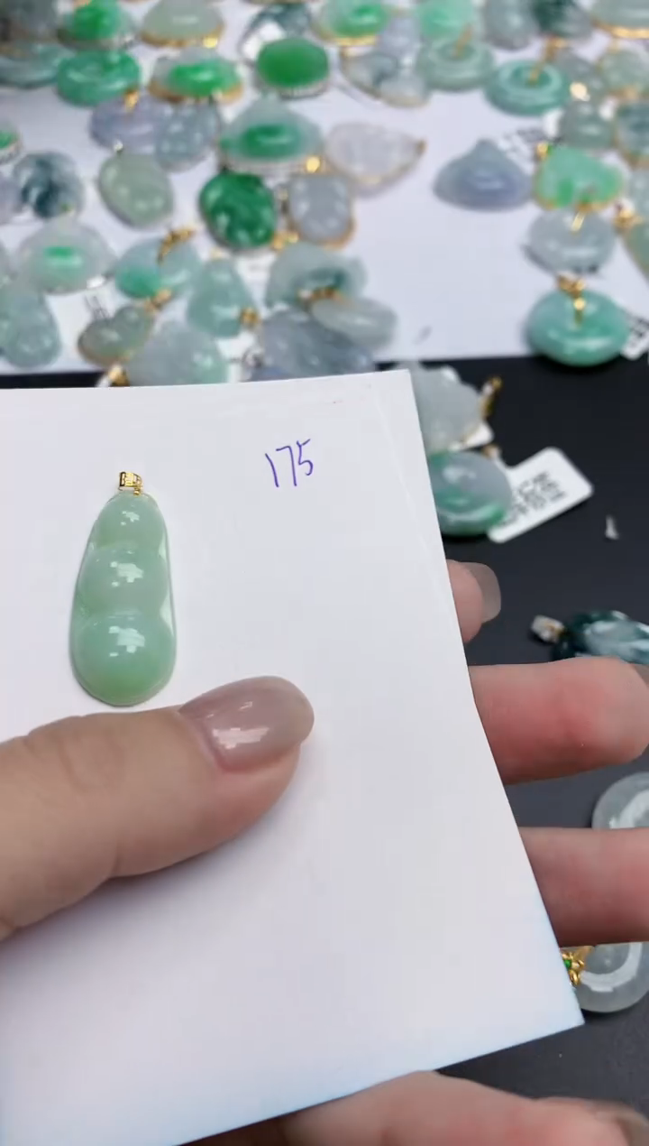 【闪购商品】翡翠颈饰18K金镶嵌天然缅甸翡翠A货