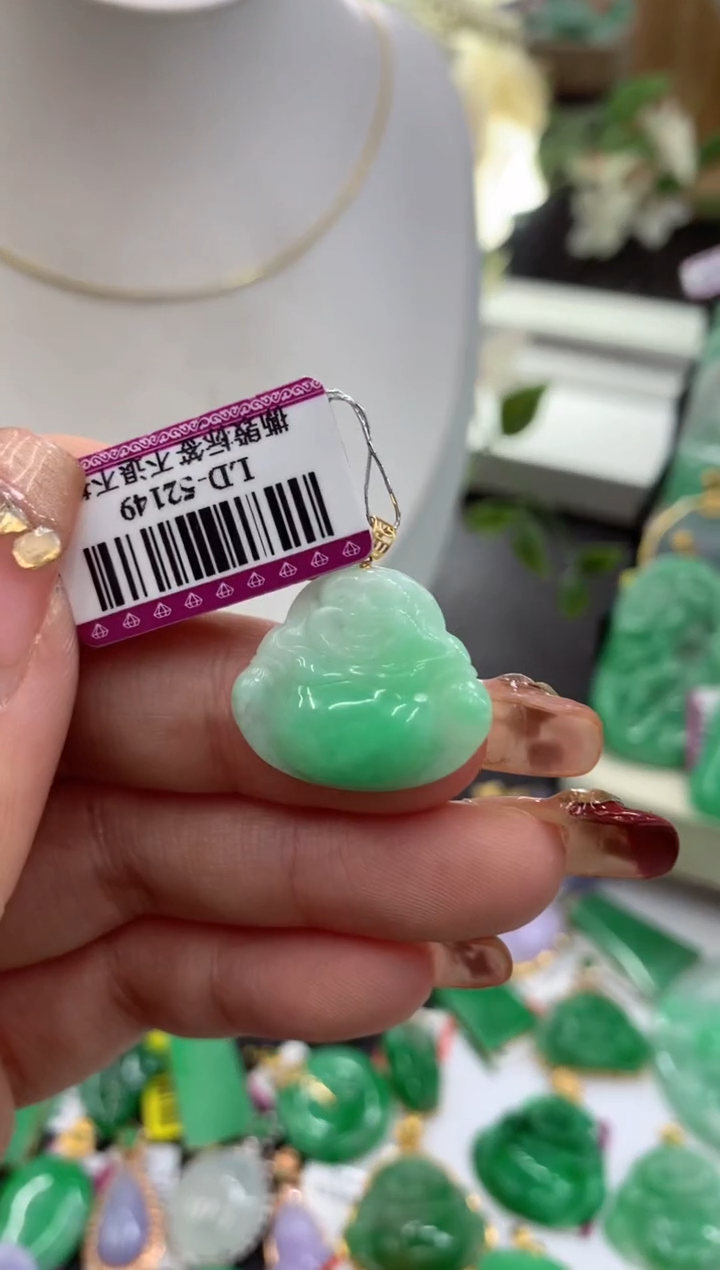 【闪购商品】翡翠吊坠(不含链)18K金镶嵌挂件