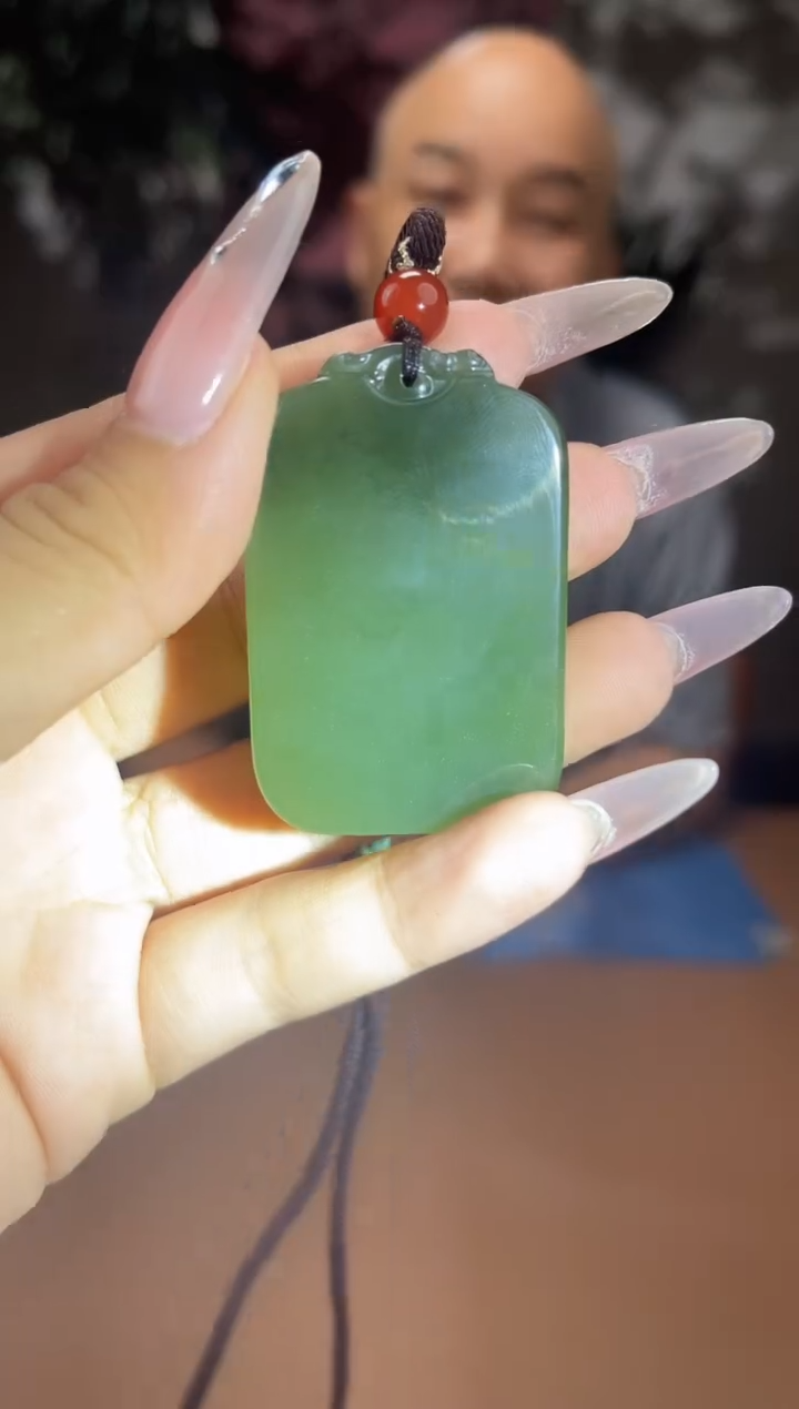 和田玉未镶嵌颈饰A101