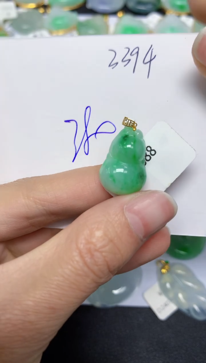 【闪购商品】翡翠颈饰18K金镶嵌天然翡翠A货