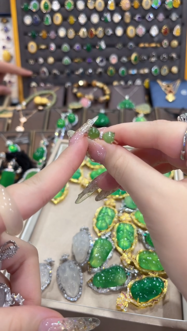 【闪购商品】玛瑙/玉髓颈饰未镶嵌1