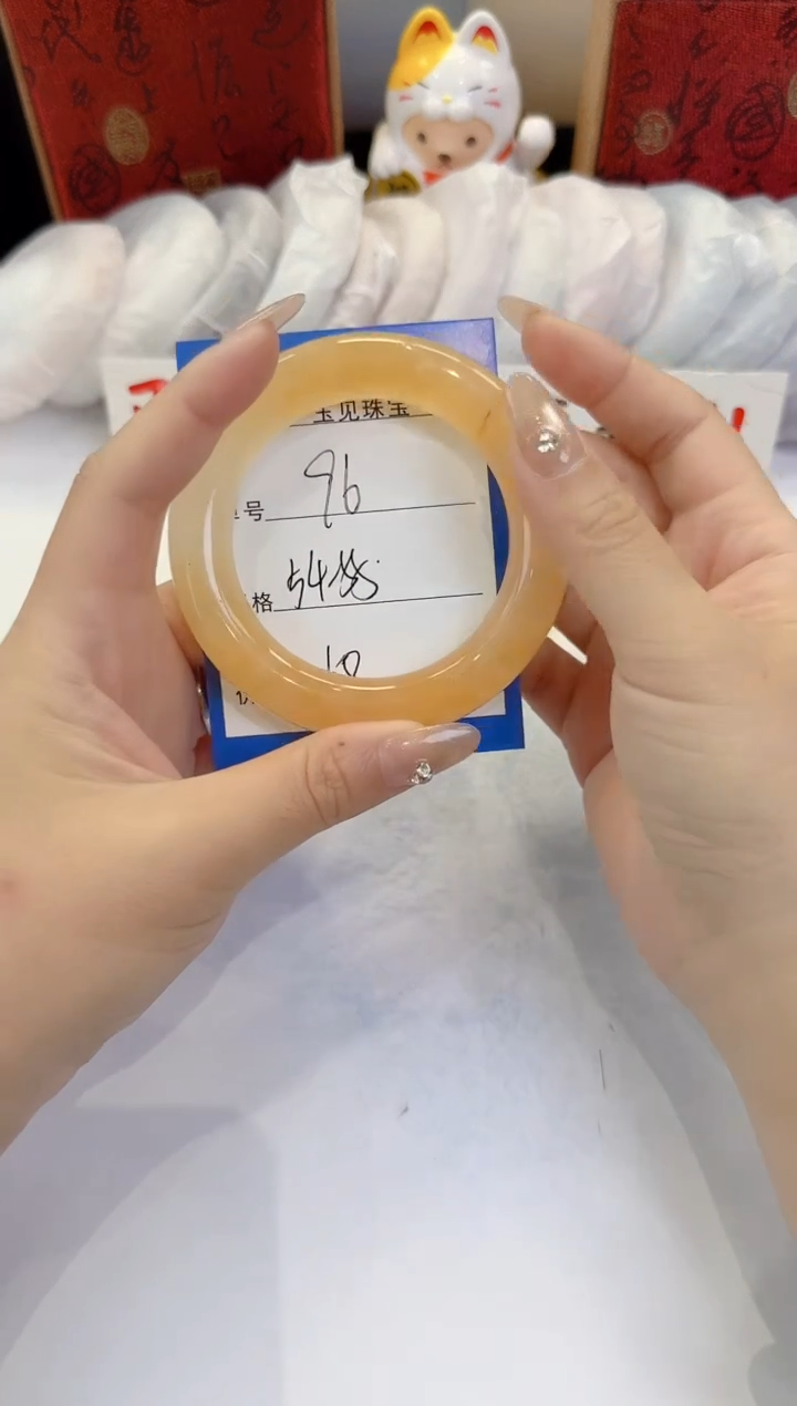 未镶嵌手镯石英质玉96