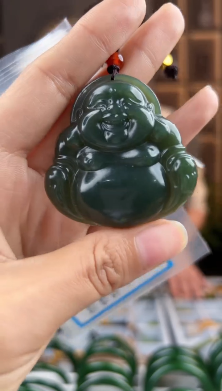 颈饰未镶嵌和田玉拍一发一，拍一发一