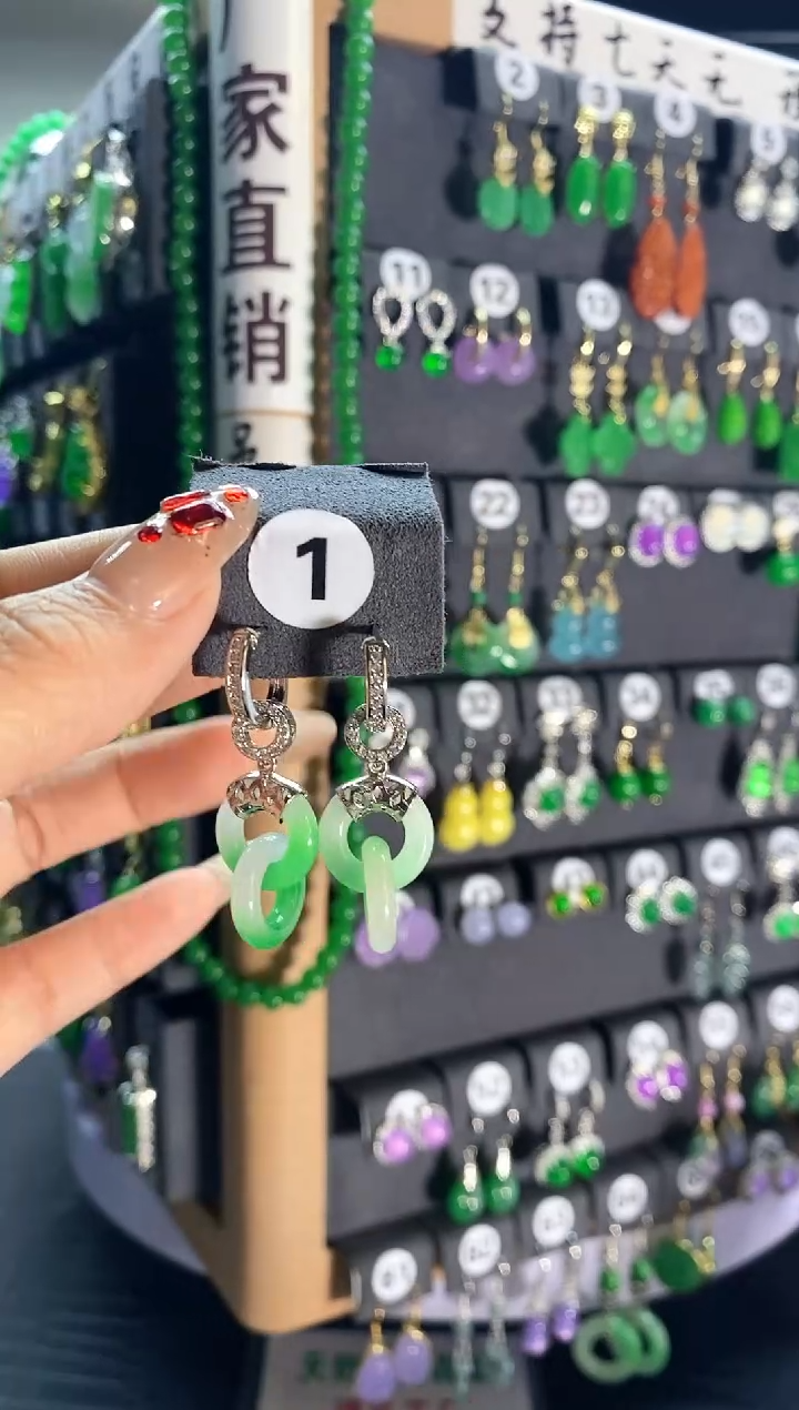 【闪购商品】翡翠耳饰银S925镶嵌1...