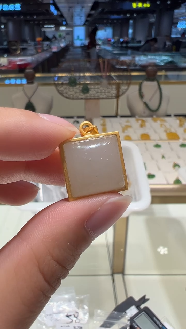 【闪购商品】和田玉颈饰银S925镶嵌@@B6865YZY