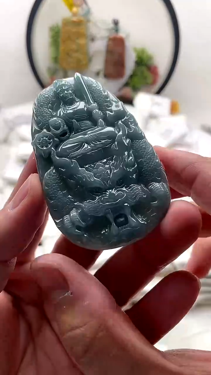 颈饰未镶嵌翡翠不动明王