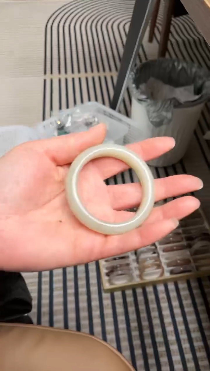 【闪购商品】和田玉手镯未镶嵌A-14和田玉手镯60圈口