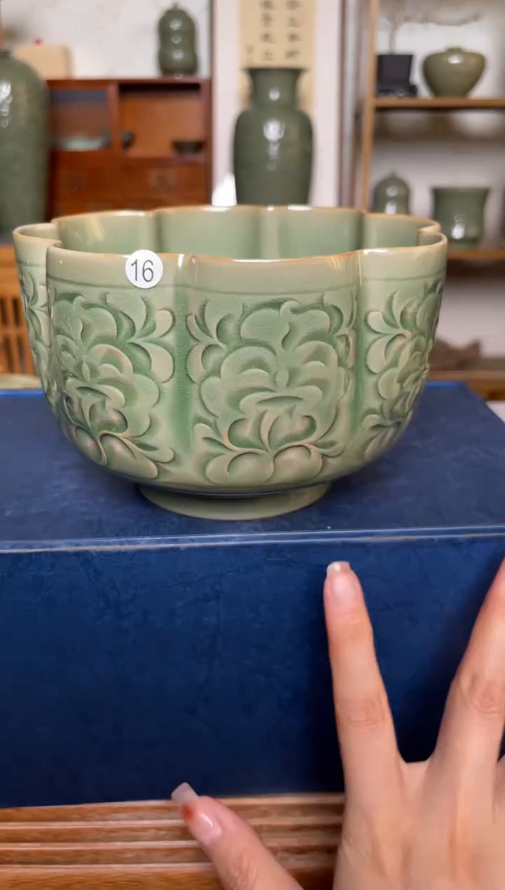 【闪购商品】其他16纯手工秘色花口建水